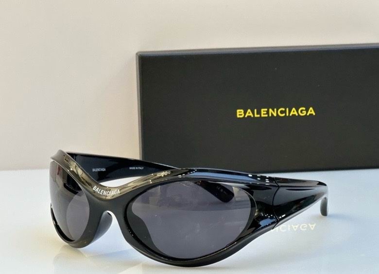2024.01.11 Original Quality Balenciaga Sunglasses 539